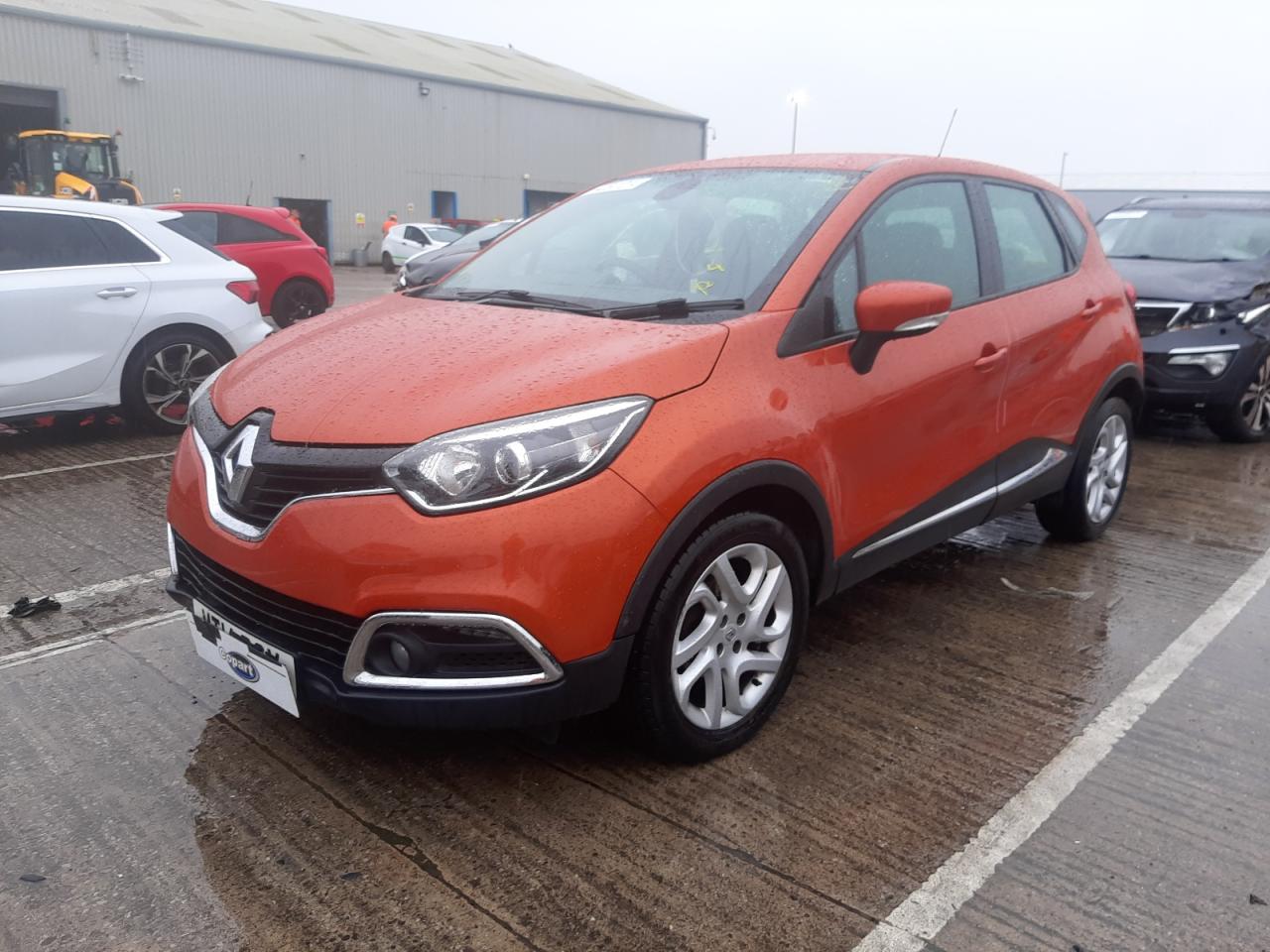 RENAULT CAPTUR D-Q 2014. Lot# 40341204. VIN VF12RFA1H51134581. Photo 1